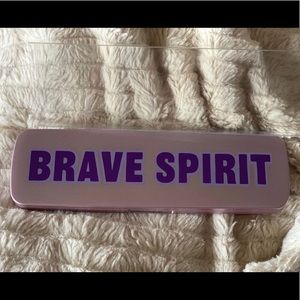 Makeup Revolution London- Brave Spirit Palatte